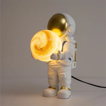 Astronavt ijodiy dekorasi LED stol chiroqi bolalar xonasi yotoq xonasi yotoq chiroqlari yashash xonasi oy devor chiroqi bola sayyorasi tungi chiroq